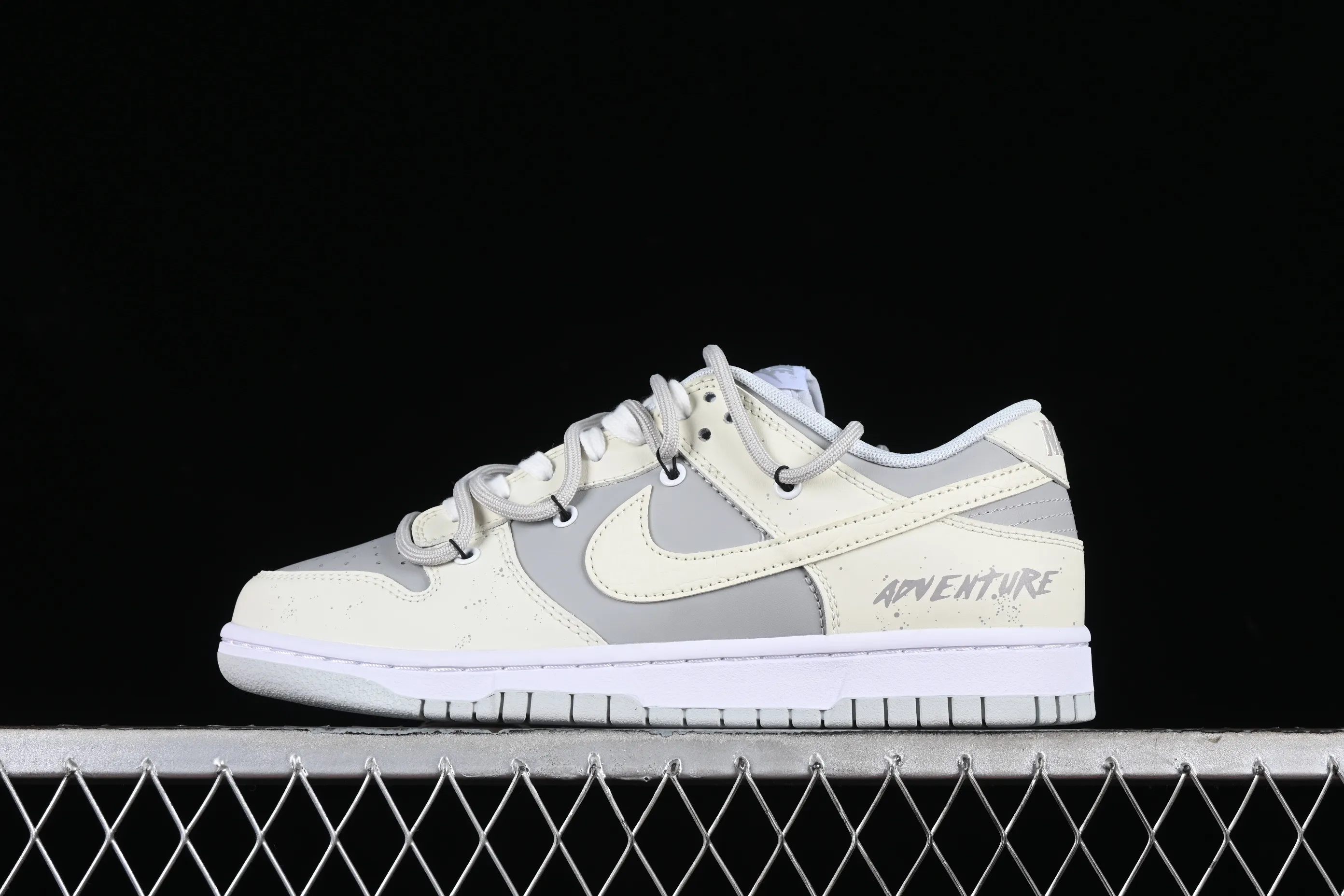 All categories Nk SB Dunk series Nk SB Dunk Low low-top sneakers Nk Dunk Low Retro Valentine's Day theme SB strap low-top casual sneakers HF0730-160
